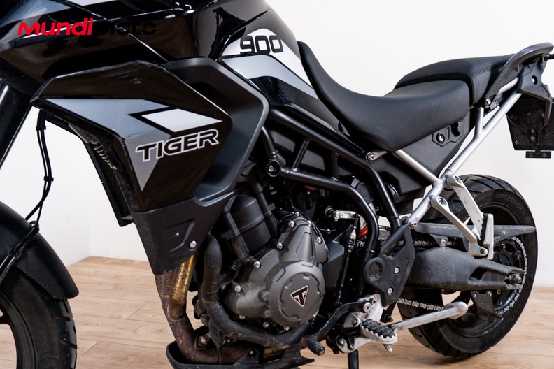 Motorbike image 9