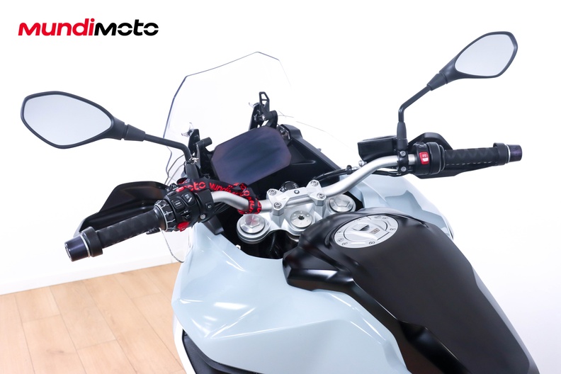 Motorbike image 10