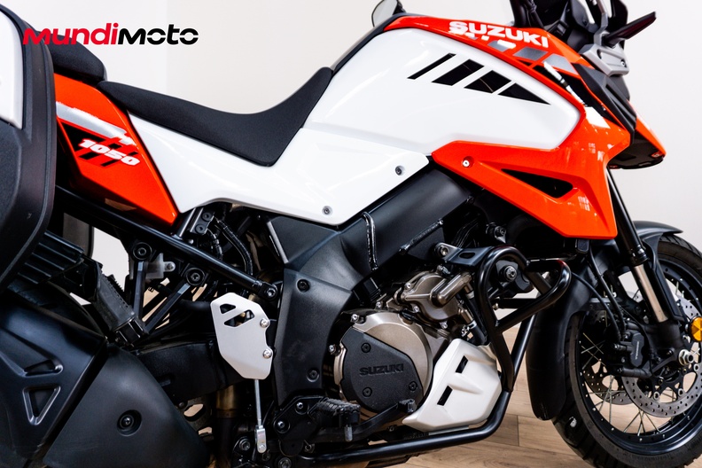 Motorbike image 3