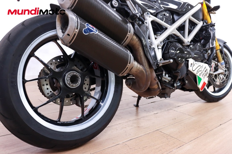 Motorbike image 3