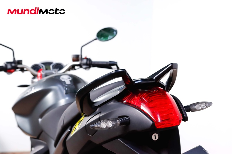 Motorbike image 9