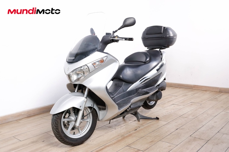 Motorbike image 6