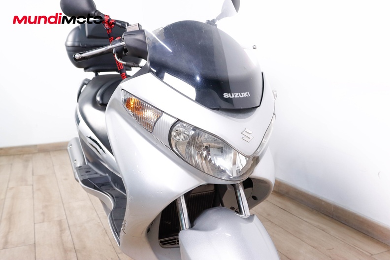 Motorbike image 4