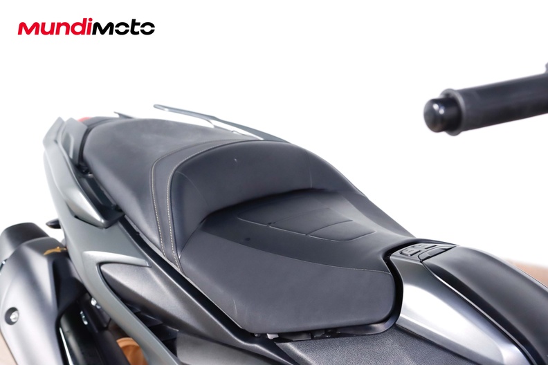 Motorbike image 13