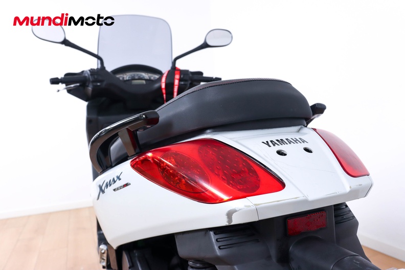 Motorbike image 9