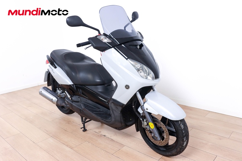 Motorbike image 1