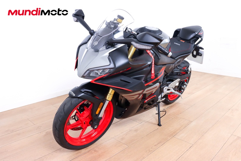 Motorbike image 7