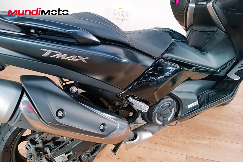 Motorbike image 3
