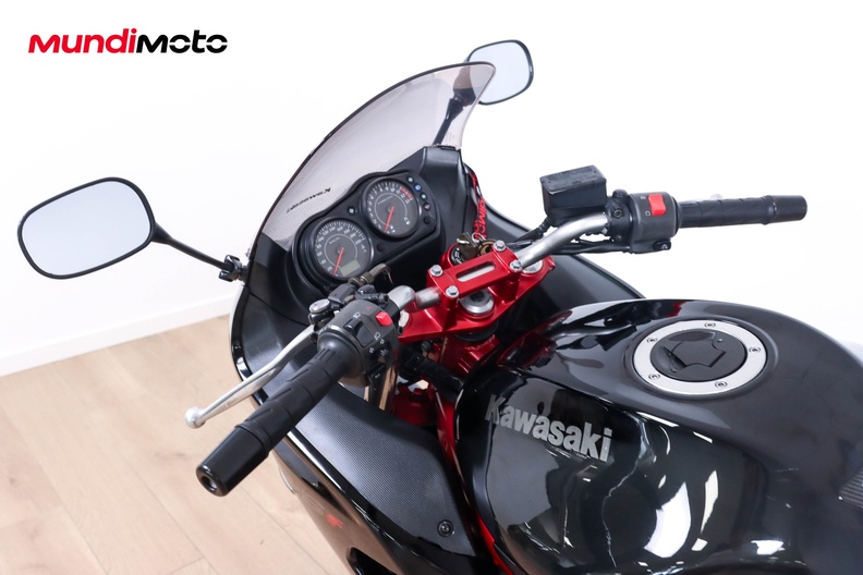 Motorbike image 10