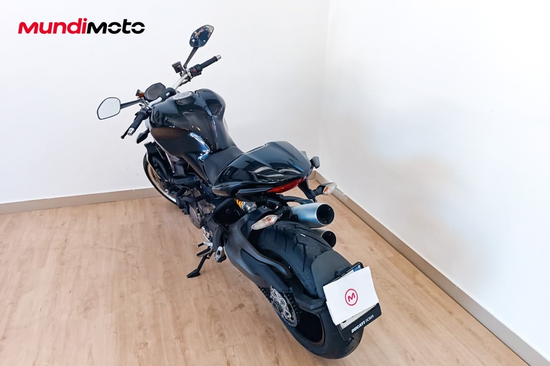 Motorbike image 7
