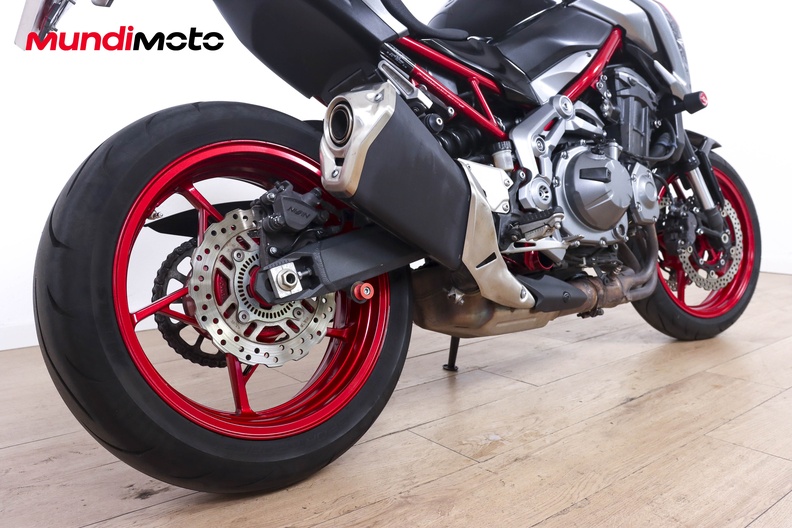 Motorbike image 3