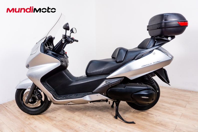 Motorbike image 5