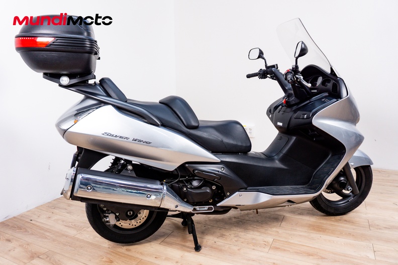 Motorbike image 2