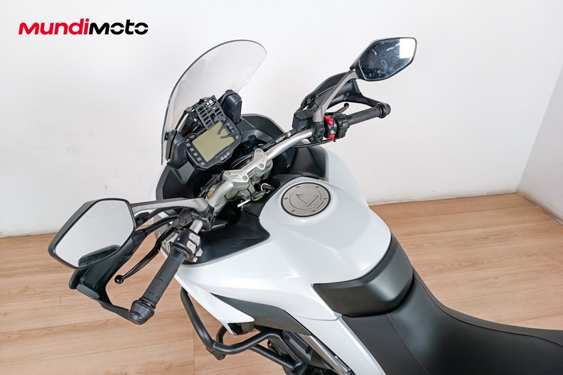 Motorbike image 10