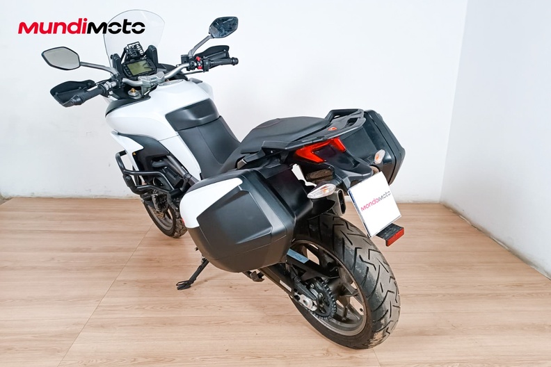 Motorbike image 7