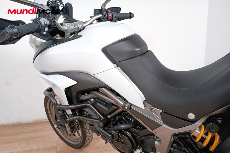 Motorbike image 8