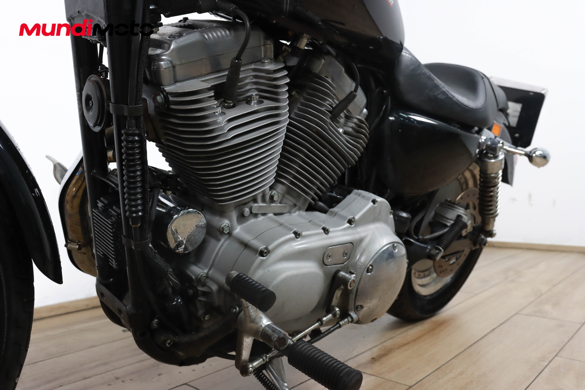 https://assets.mundimoto.com/images/3e155577-73d0-4940-986b-ed1fc8baef5c/LEFT_FRONT_DETAIL-0_detail.jpg