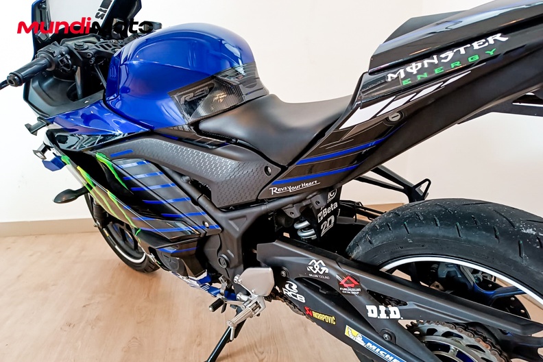 Motorbike image 8