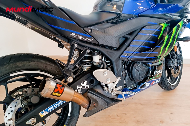 Motorbike image 3
