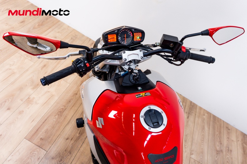 Motorbike image 10