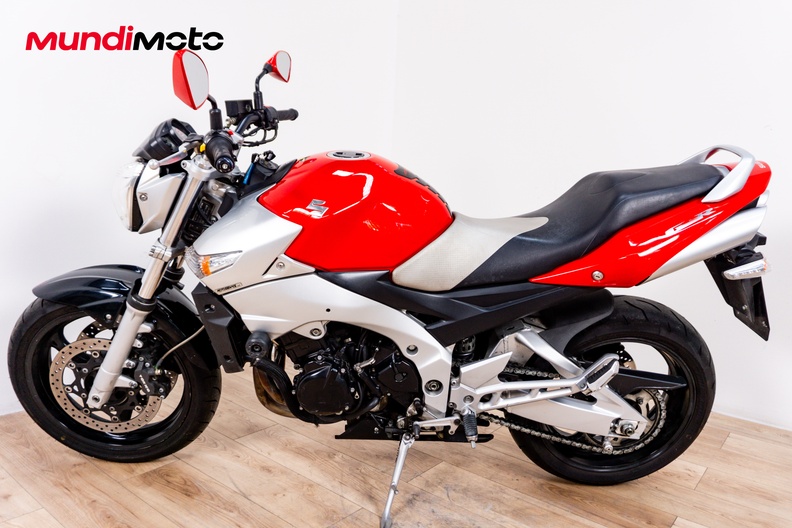 Motorbike image 5