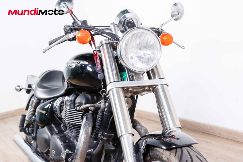 Motorbike image 4