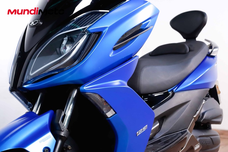 Motorbike image 8
