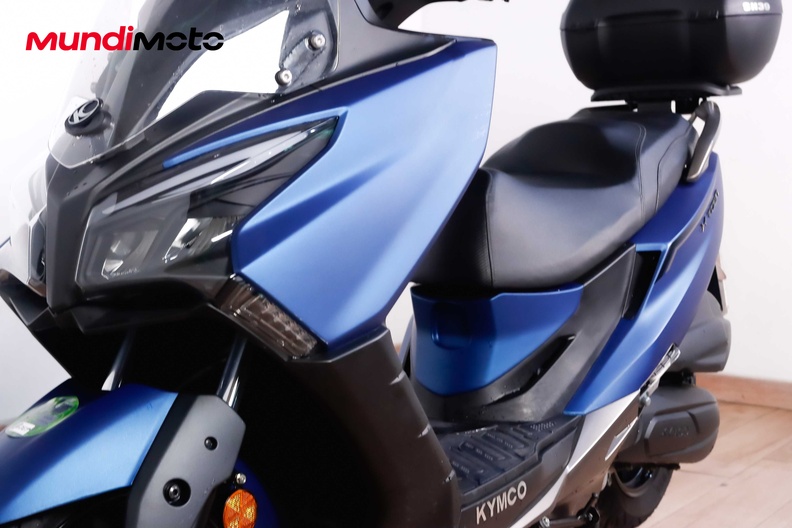 Motorbike image 8