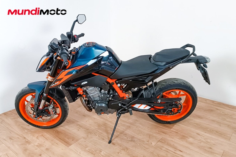 Motorbike image 5