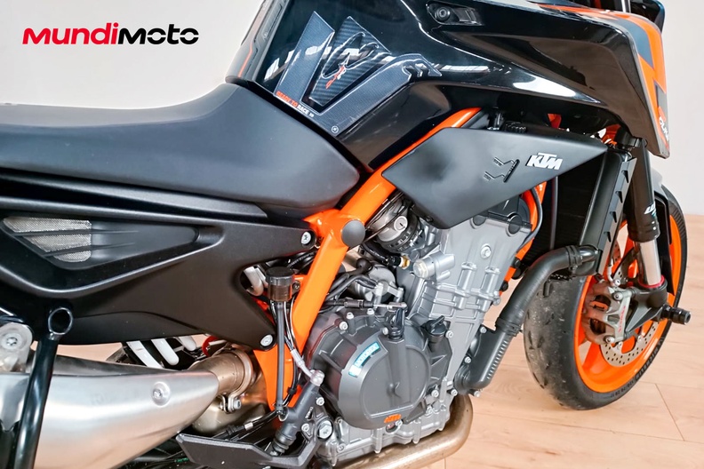 Motorbike image 3