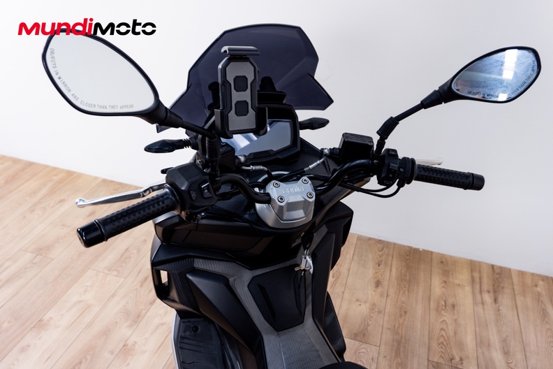 Motorbike image 10