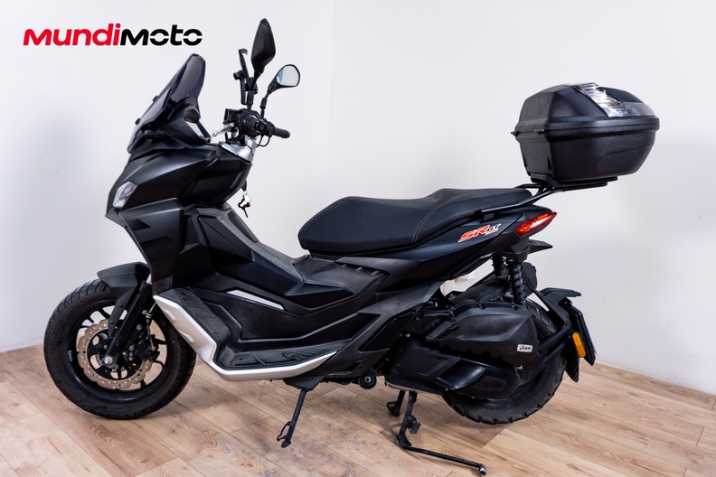 Motorbike image 5