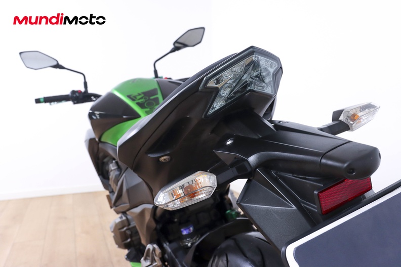 Motorbike image 9