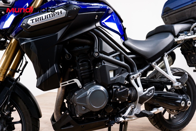 Motorbike image 9