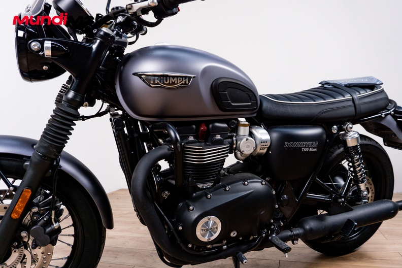 Motorbike image 9