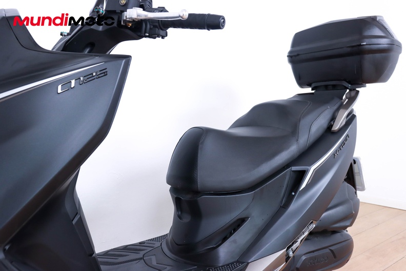 Motorbike image 8