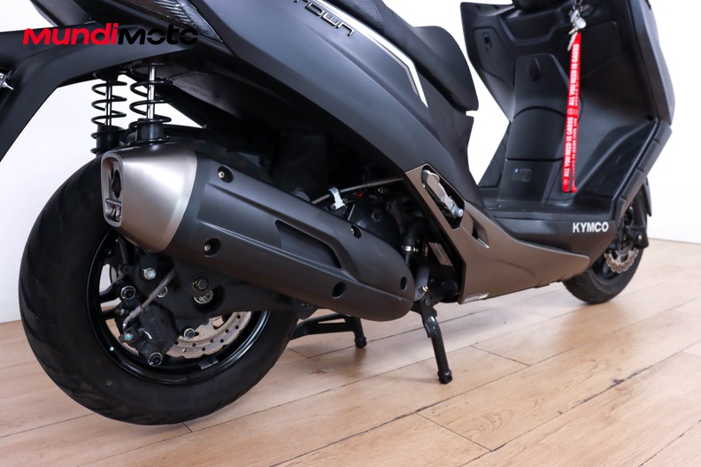 Motorbike image 3