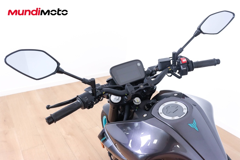 Motorbike image 10