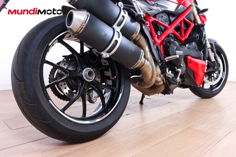 Motorbike image 3