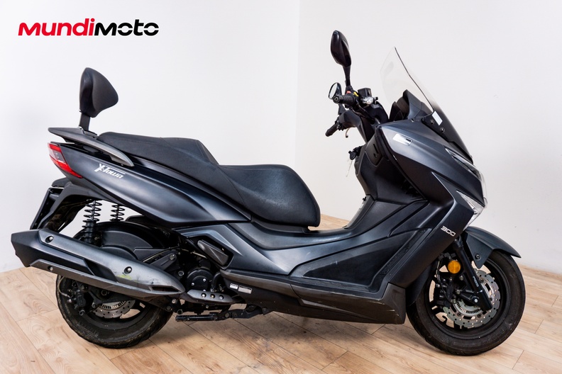 Motorbike image 0