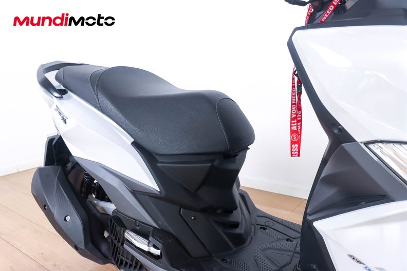 Motorbike image 12