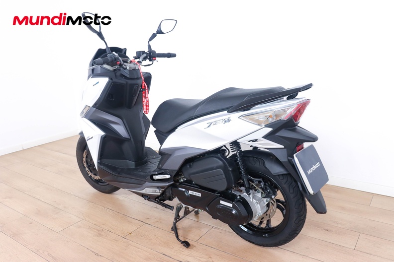 Motorbike image 6