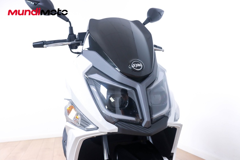Motorbike image 4