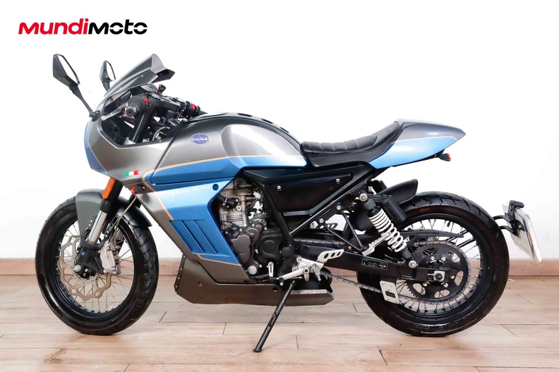 Motorbike image 5