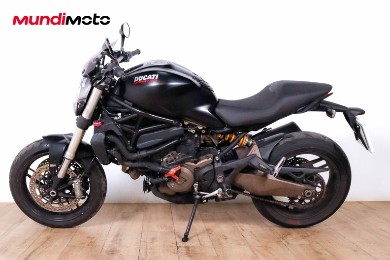 Motorbike image 5