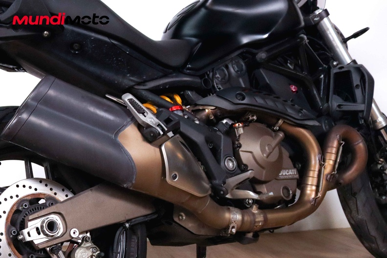 Motorbike image 8