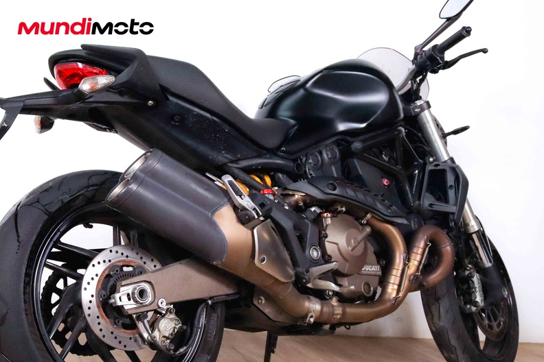 Motorbike image 3