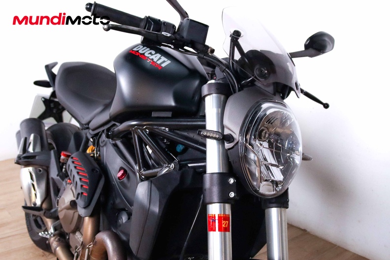 Motorbike image 4