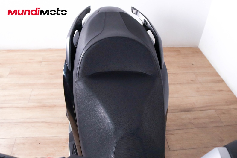 Motorbike image 12