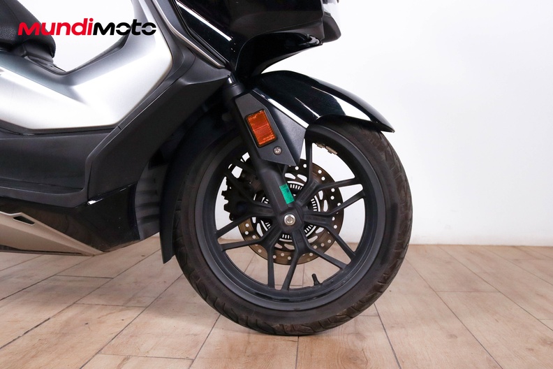 Motorbike image 13